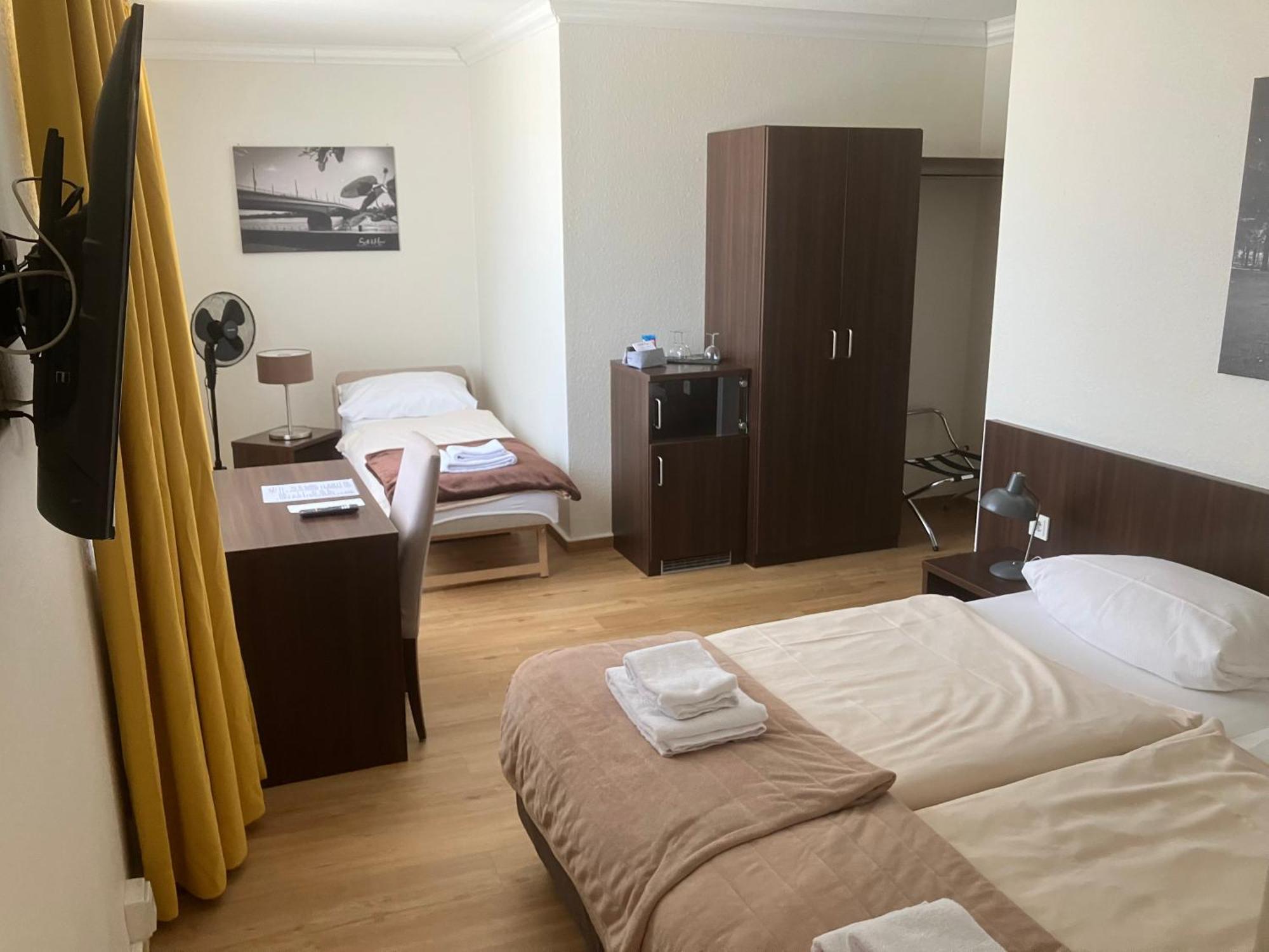 Hotel Mercedes City Bonn Buitenkant foto